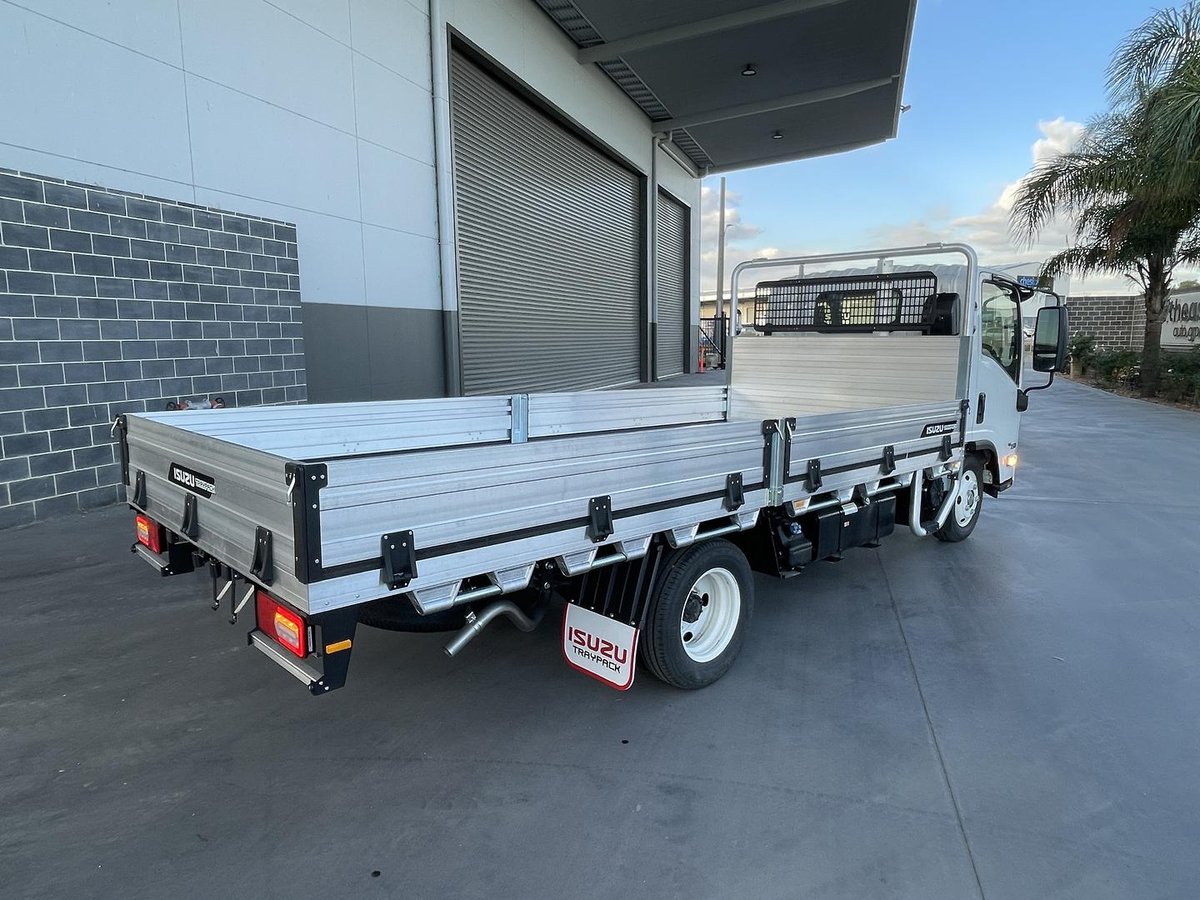 2026 Isuzu N Series image 8