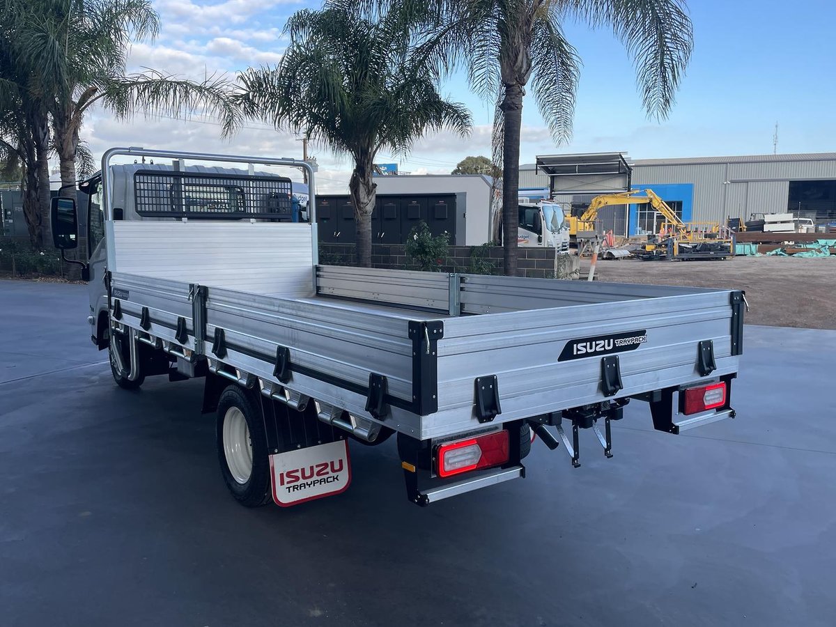 2026 Isuzu N Series image 5