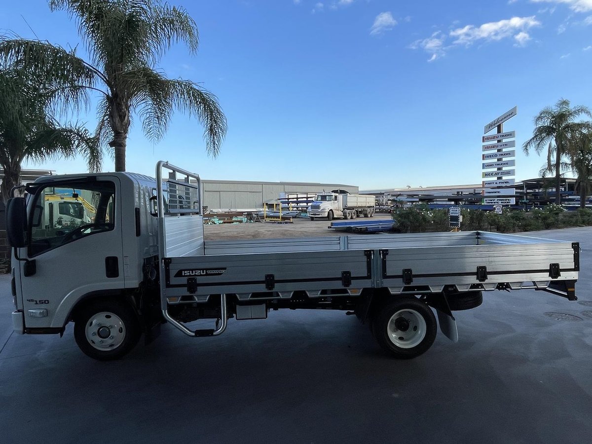 2026 Isuzu N Series image 4