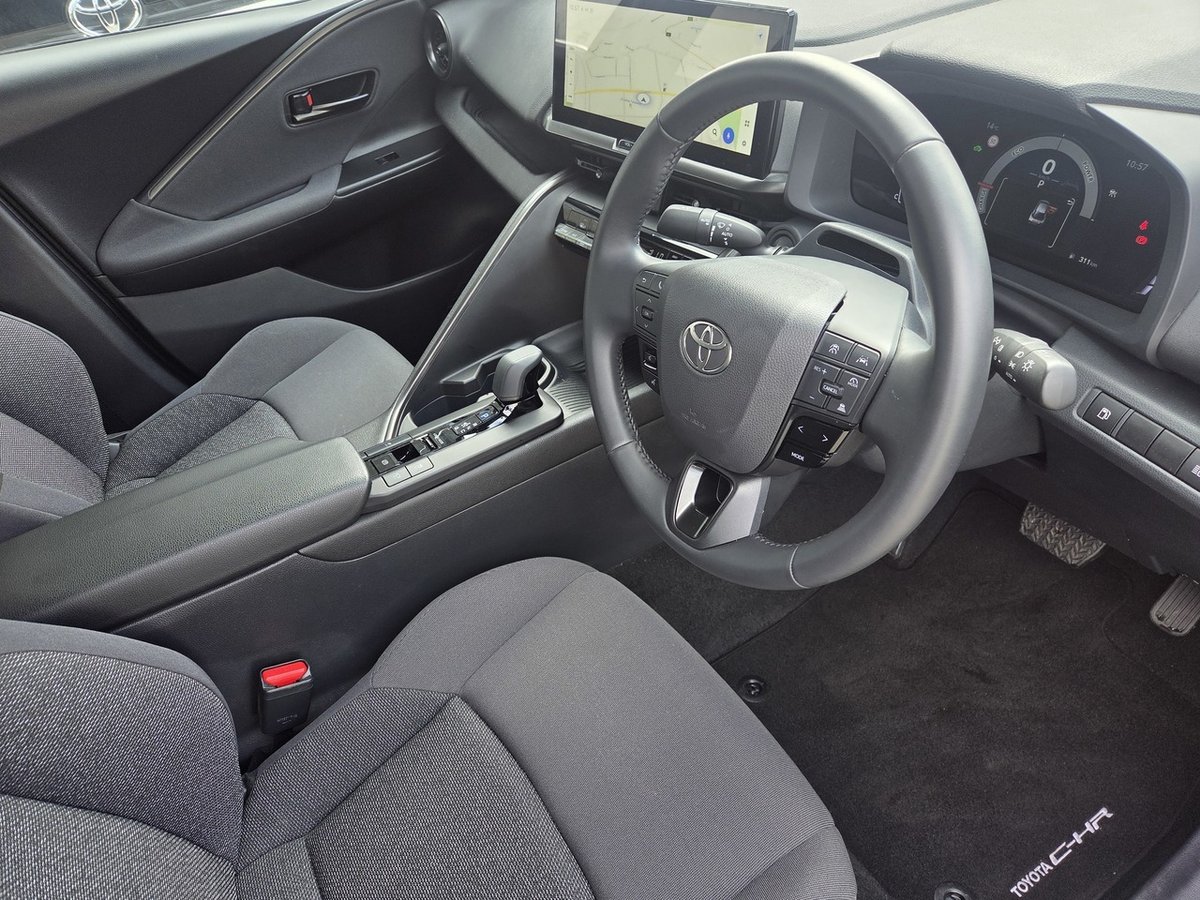 2024 Toyota C-HR GXL-2WD 1.8L Auto CVT Wagon image 11
