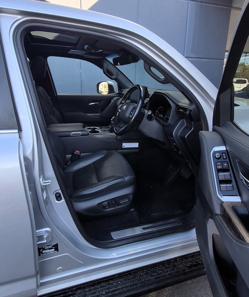 2021 Toyota Landcruiser image 23