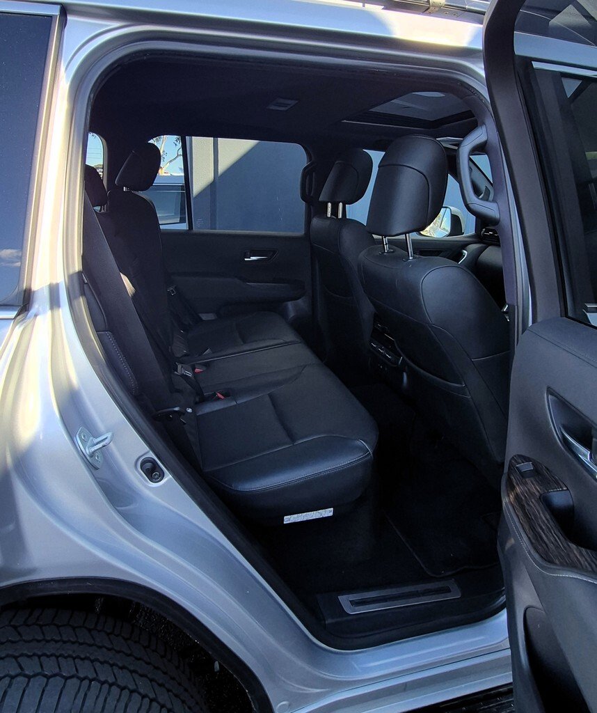 2021 Toyota Landcruiser image 24