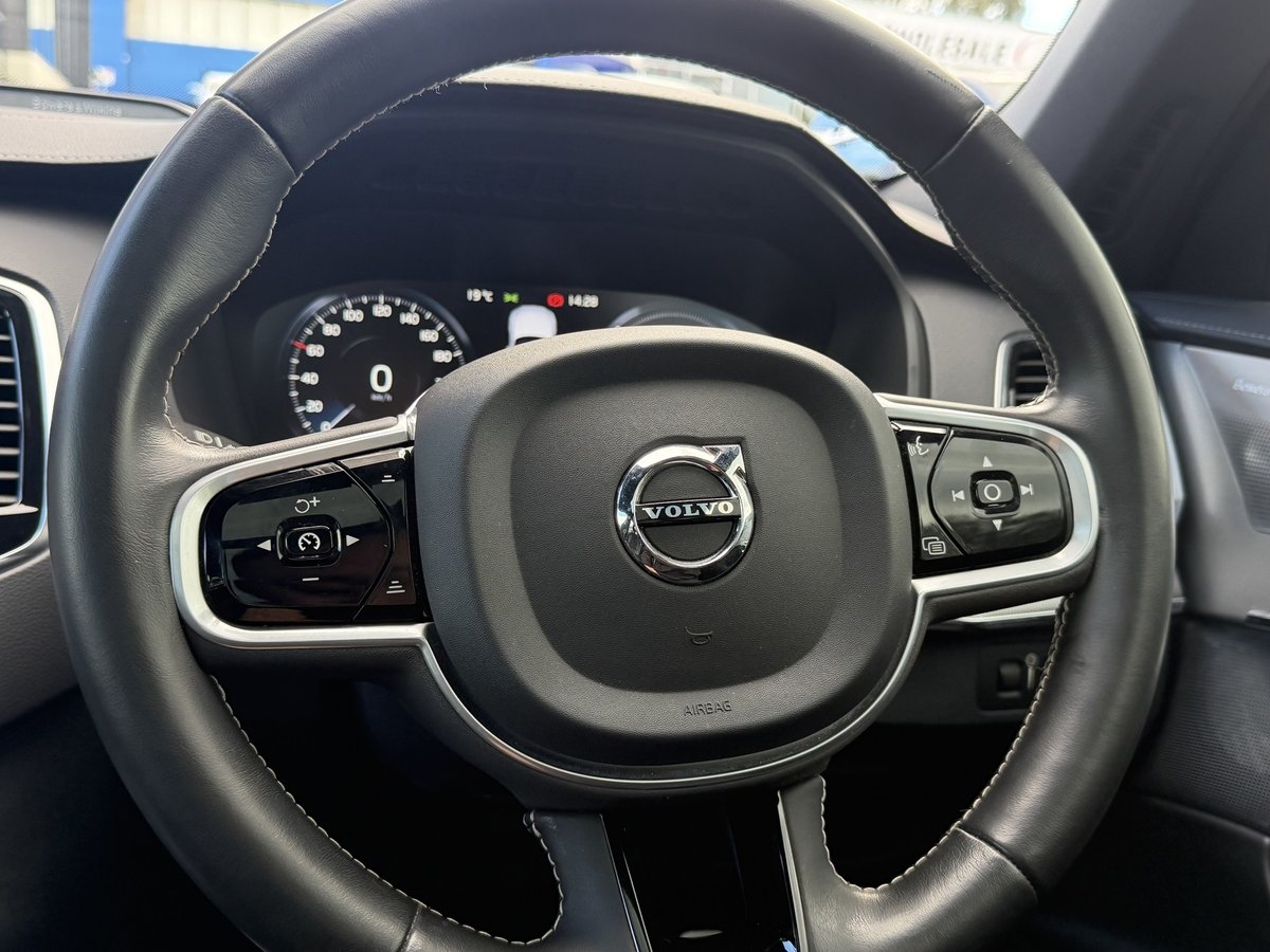 2020 Volvo XC90 T8 Recharge PHEV (AWD) 256 MY21 image 14