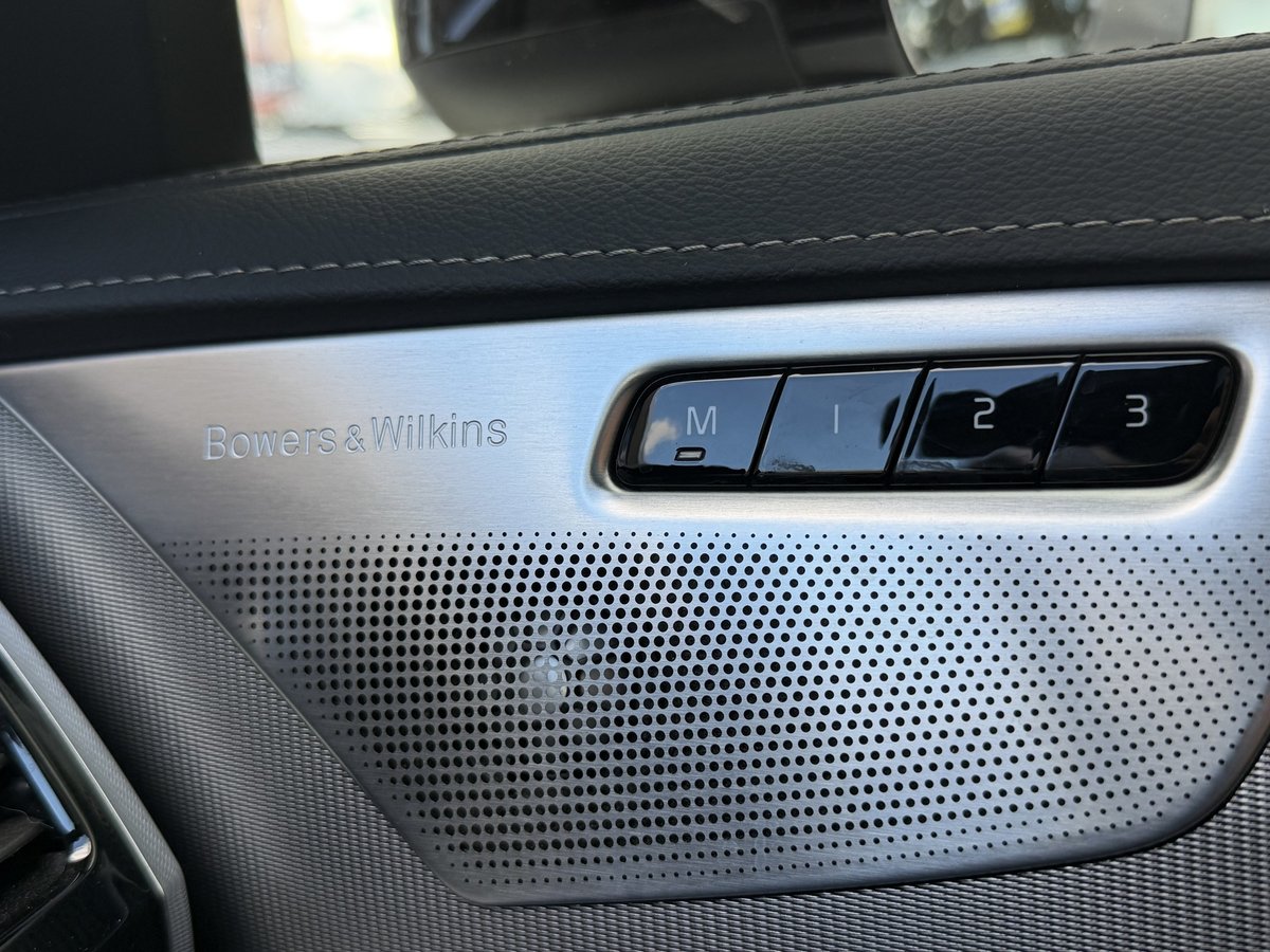 2020 Volvo XC90 T8 Recharge PHEV (AWD) 256 MY21 image 25
