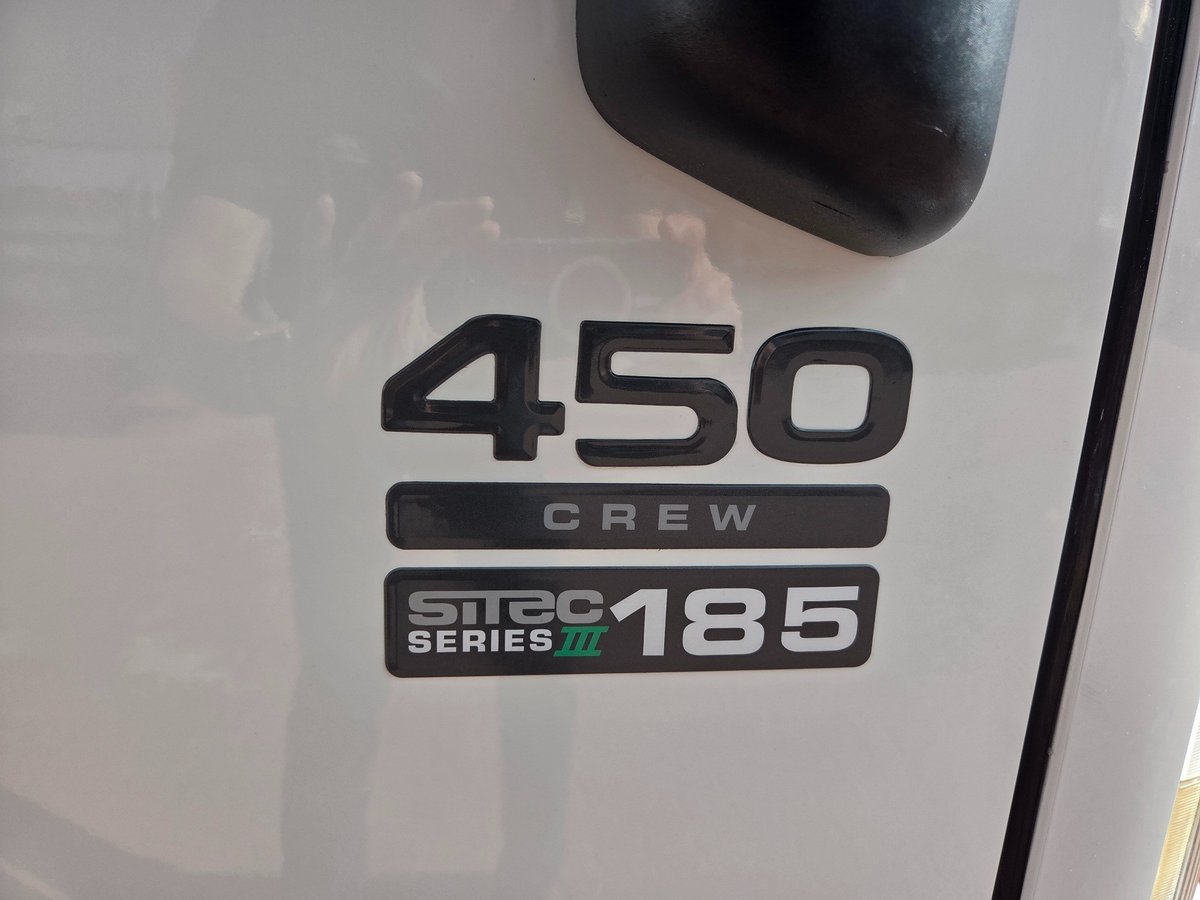 2015 Isuzu Trucks Nqr450 4.5 Ton Crew Cab Tray image 5