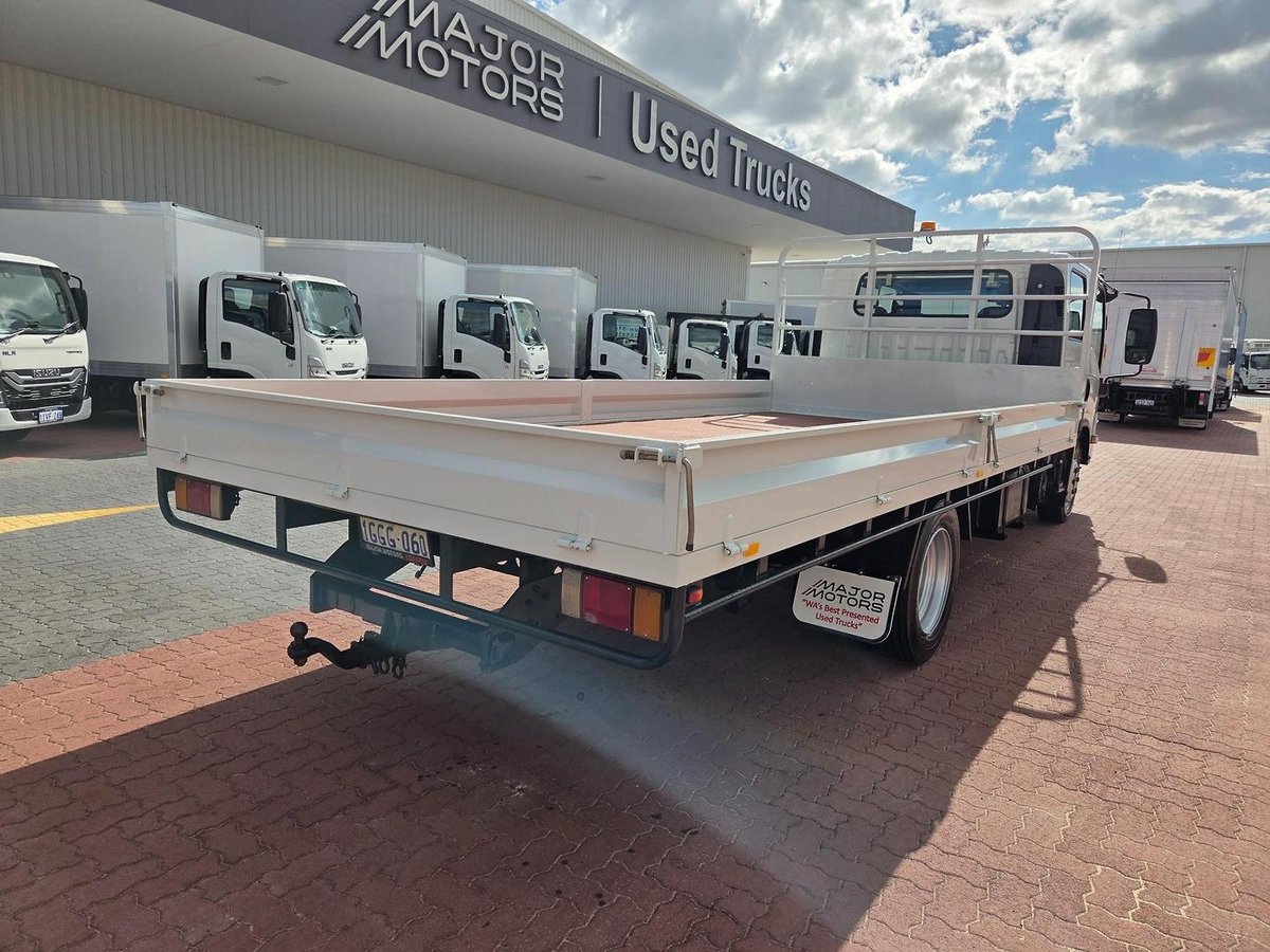 2015 Isuzu Nqr450 4.5 Ton Crew Cab Tray image 7