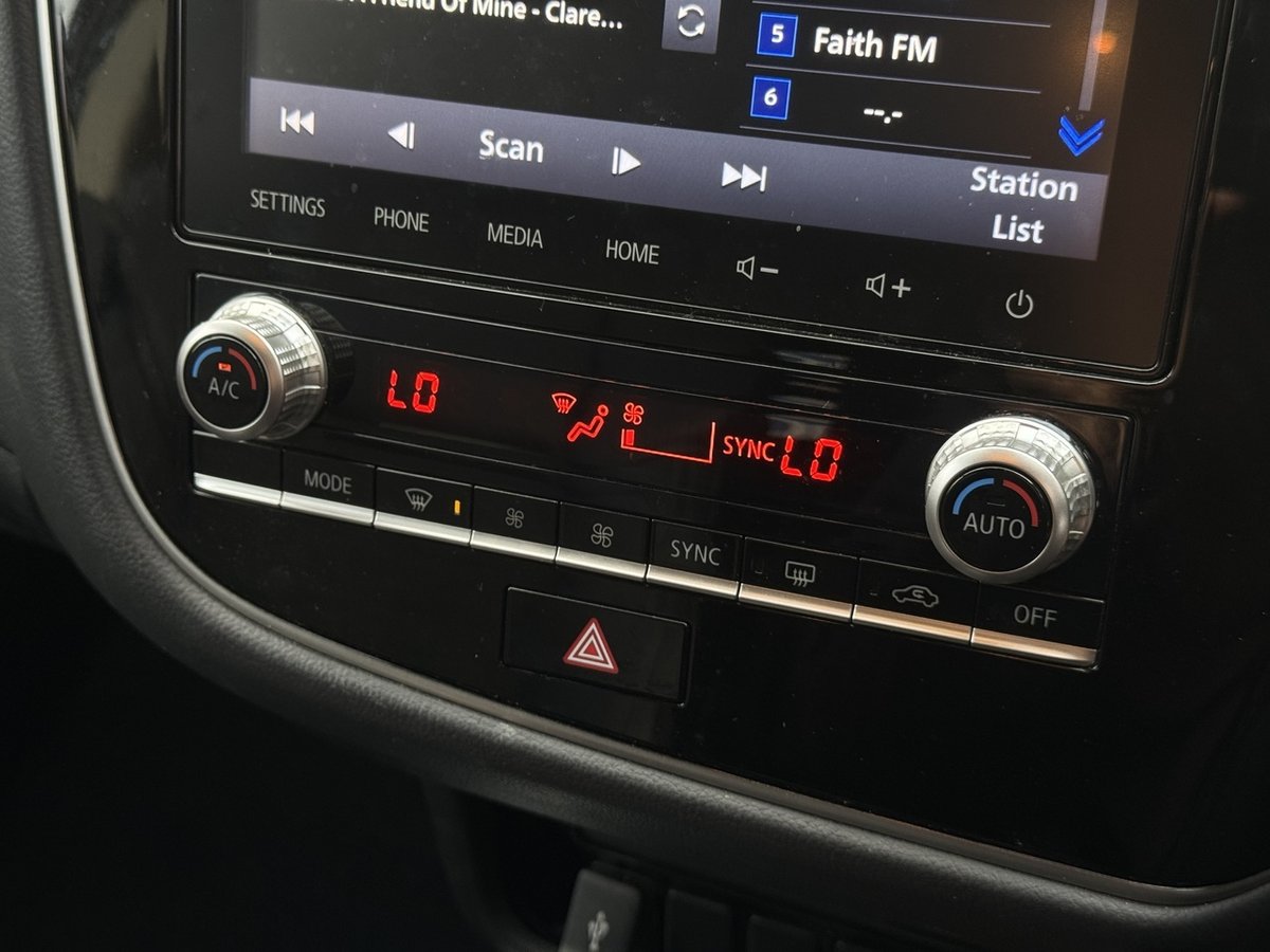 2020 Mitsubishi Outlander LS ZL MY20 AWD image 19