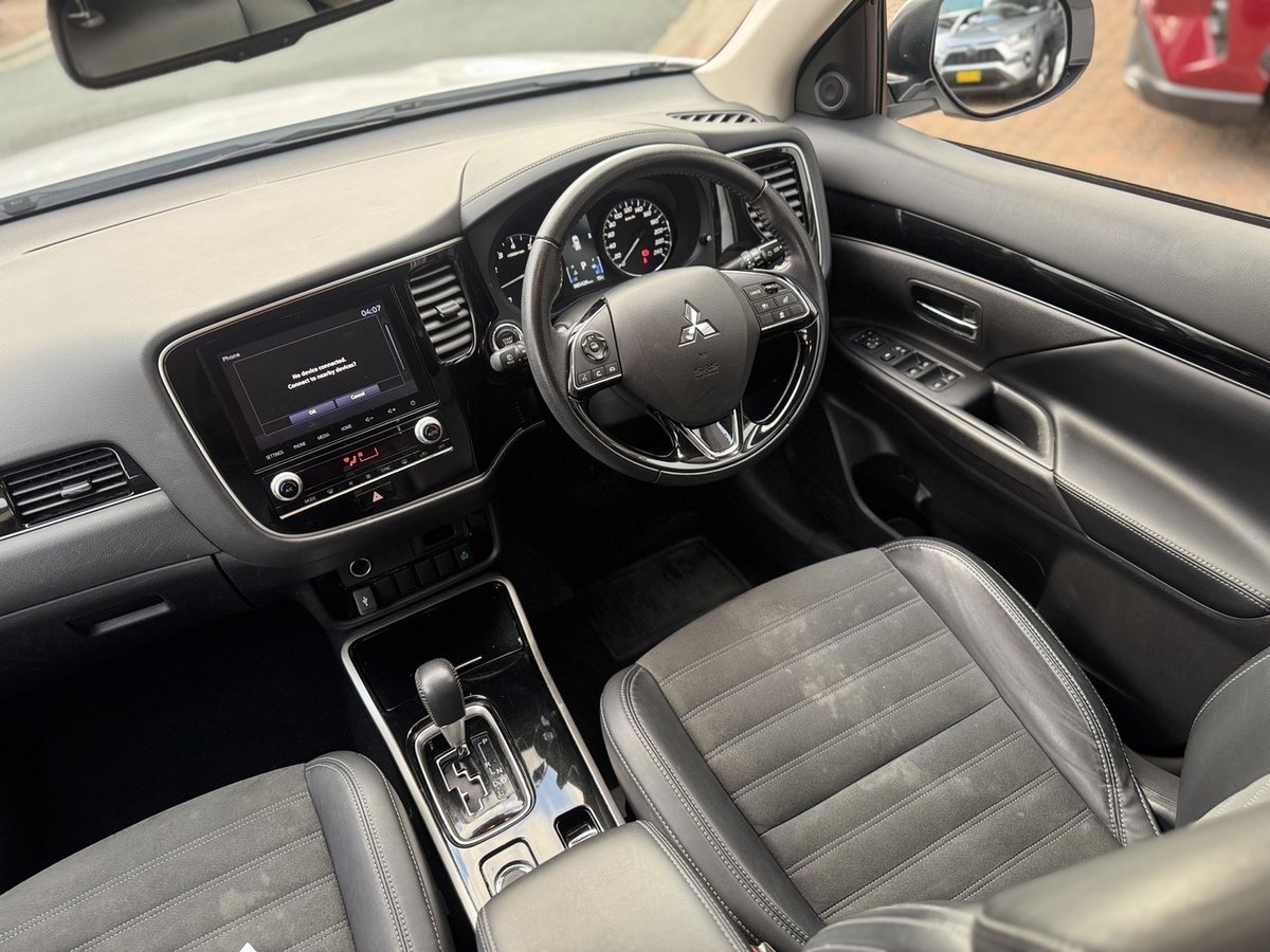 2020 Mitsubishi Outlander LS ZL MY20 AWD image 8