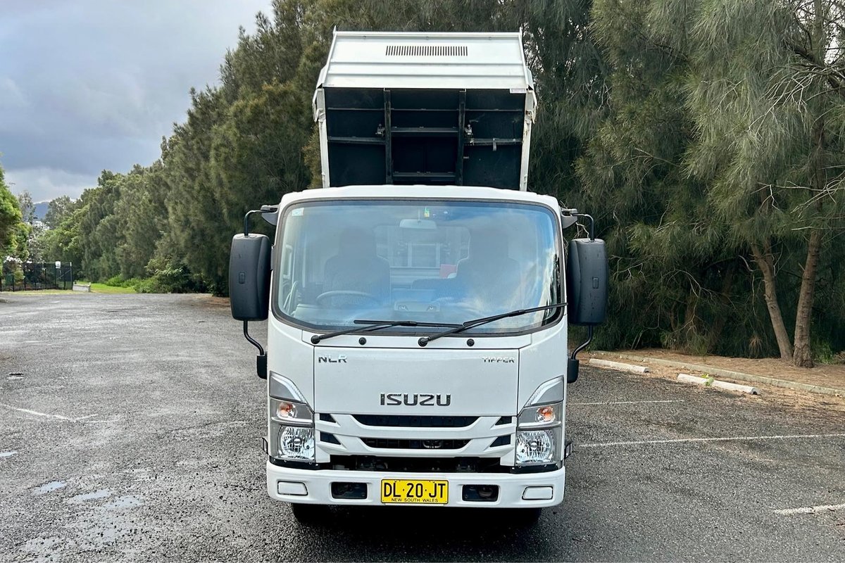 2023 Isuzu N Series Nlr 45-150 Tipper image 19