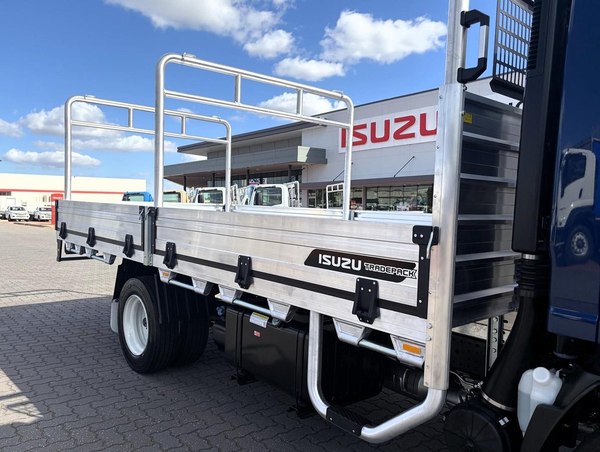 2026 Isuzu Npr 45/65-175  Dt D34 Trade Pack image 12