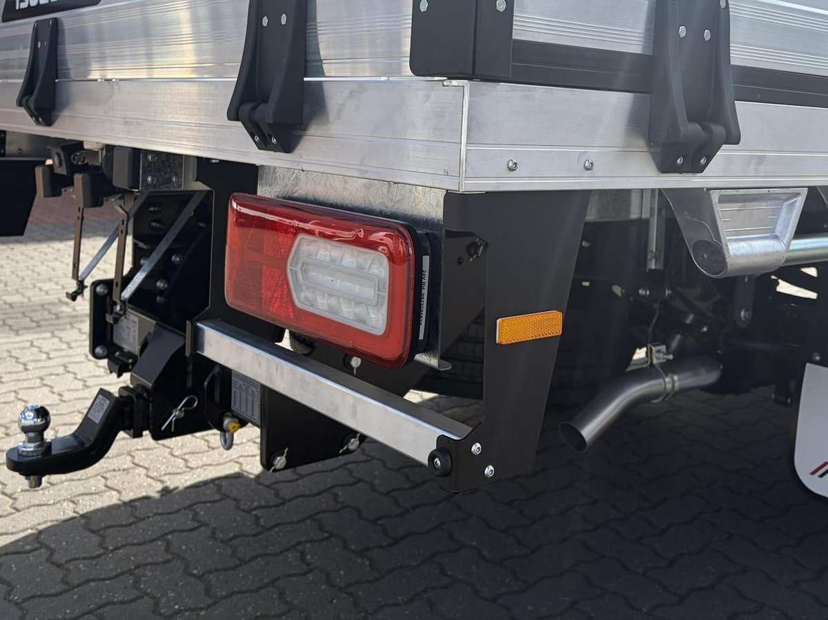 2026 Isuzu Npr 45/65-175  Dt D34 Trade Pack image 9