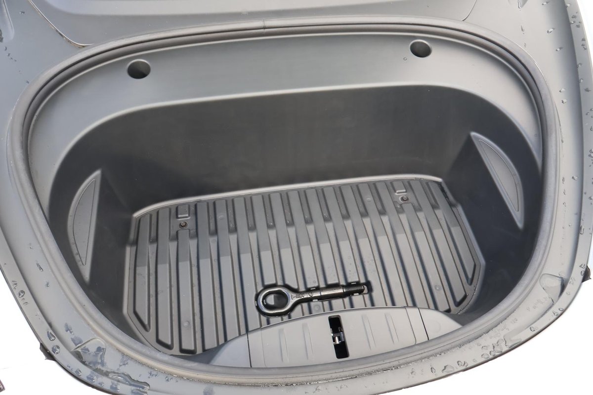 2022 Tesla Model 3 Long Range AWD image 27