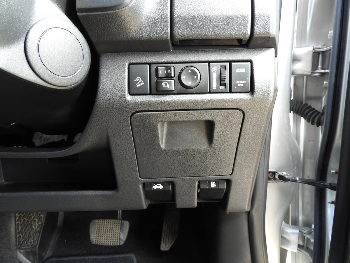 2020 Isuzu MU-X LS-T MY19 4X4 Dual Range image 12