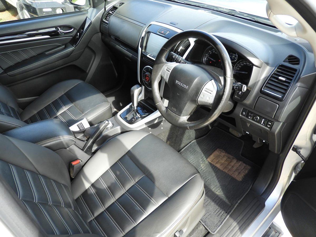 2020 Isuzu MU-X LS-T MY19 4X4 Dual Range image 7