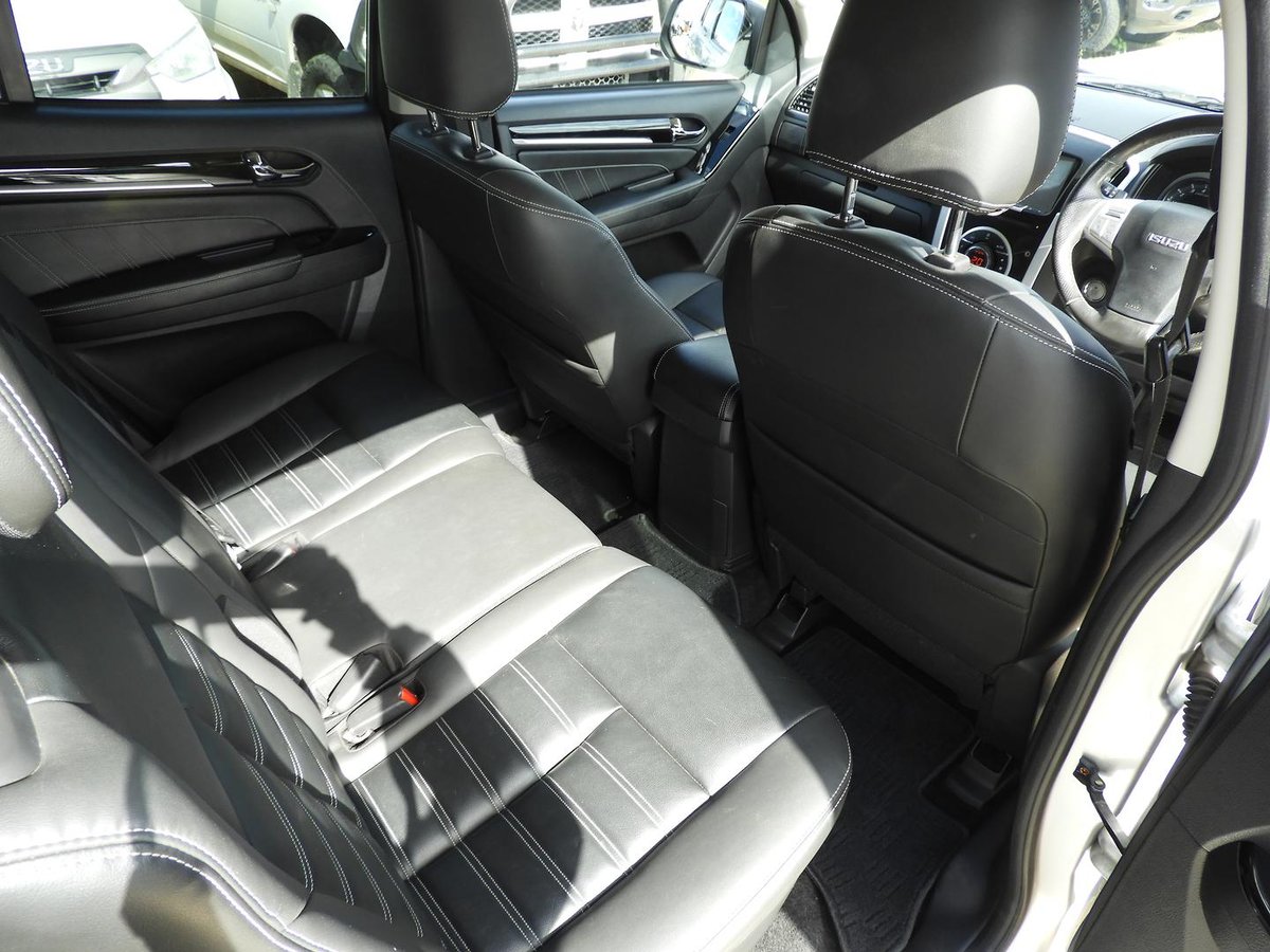 2020 Isuzu MU-X LS-T MY19 4X4 Dual Range image 9