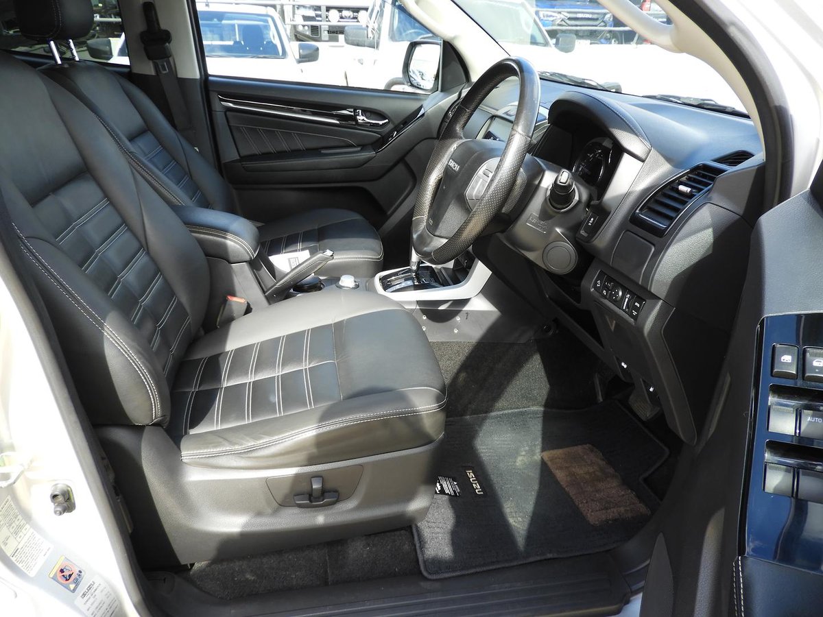 2020 Isuzu MU-X LS-T MY19 4X4 Dual Range image 8