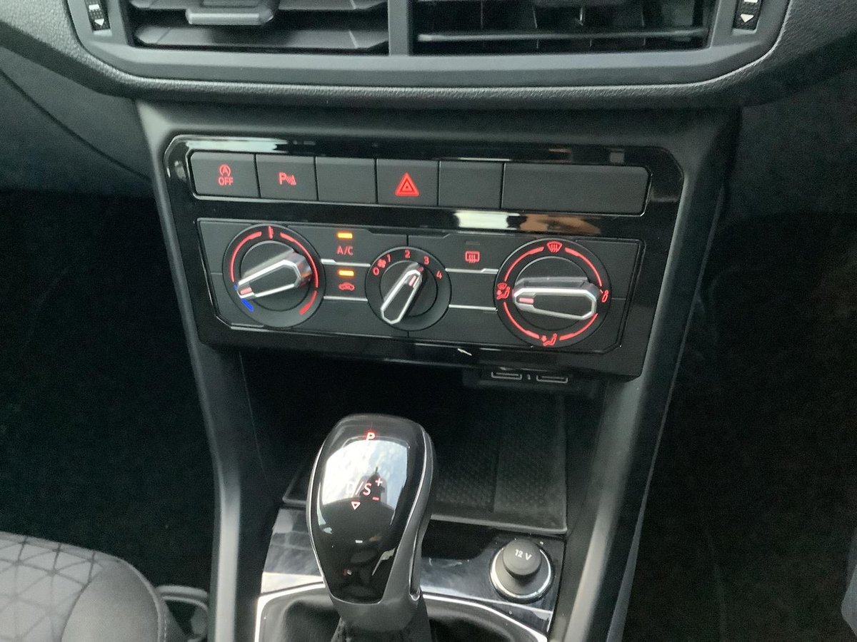 2020 Volkswagen T-Cross 85TSI Life C11 MY20 image 23