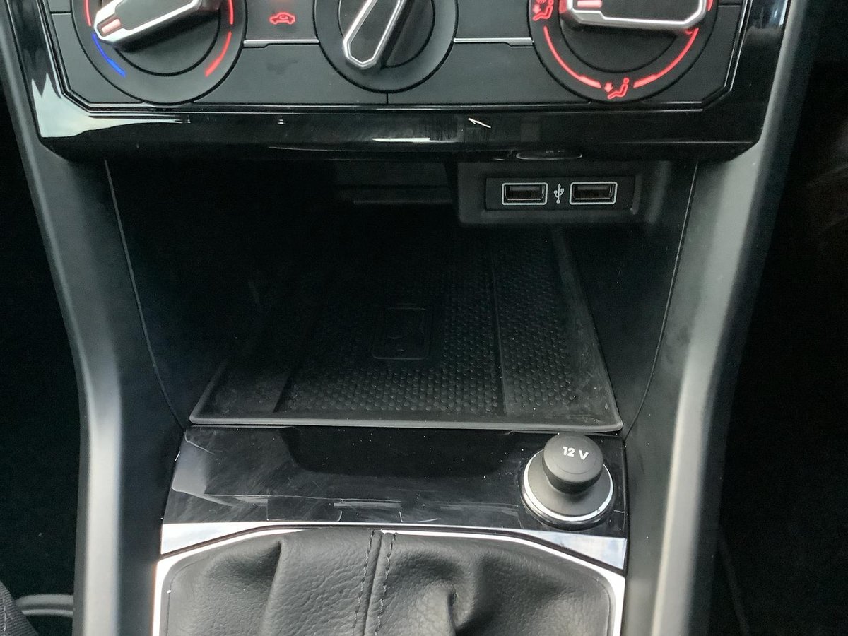 2020 Volkswagen T-Cross 85TSI Life C11 MY20 image 24
