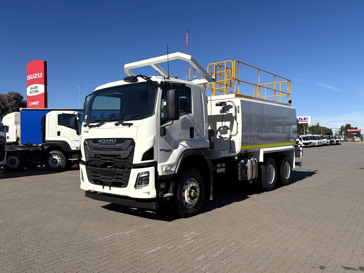 2026 Isuzu Trucks Fvz 260-300 At R46 Watercart image 5