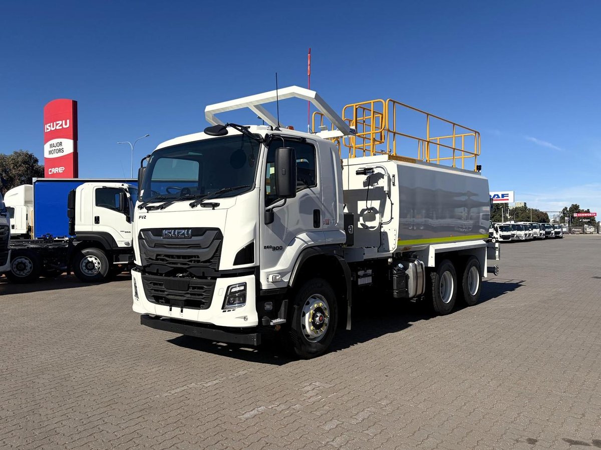 2026 Isuzu Fvz 260-300 At R46 Watercart image 5