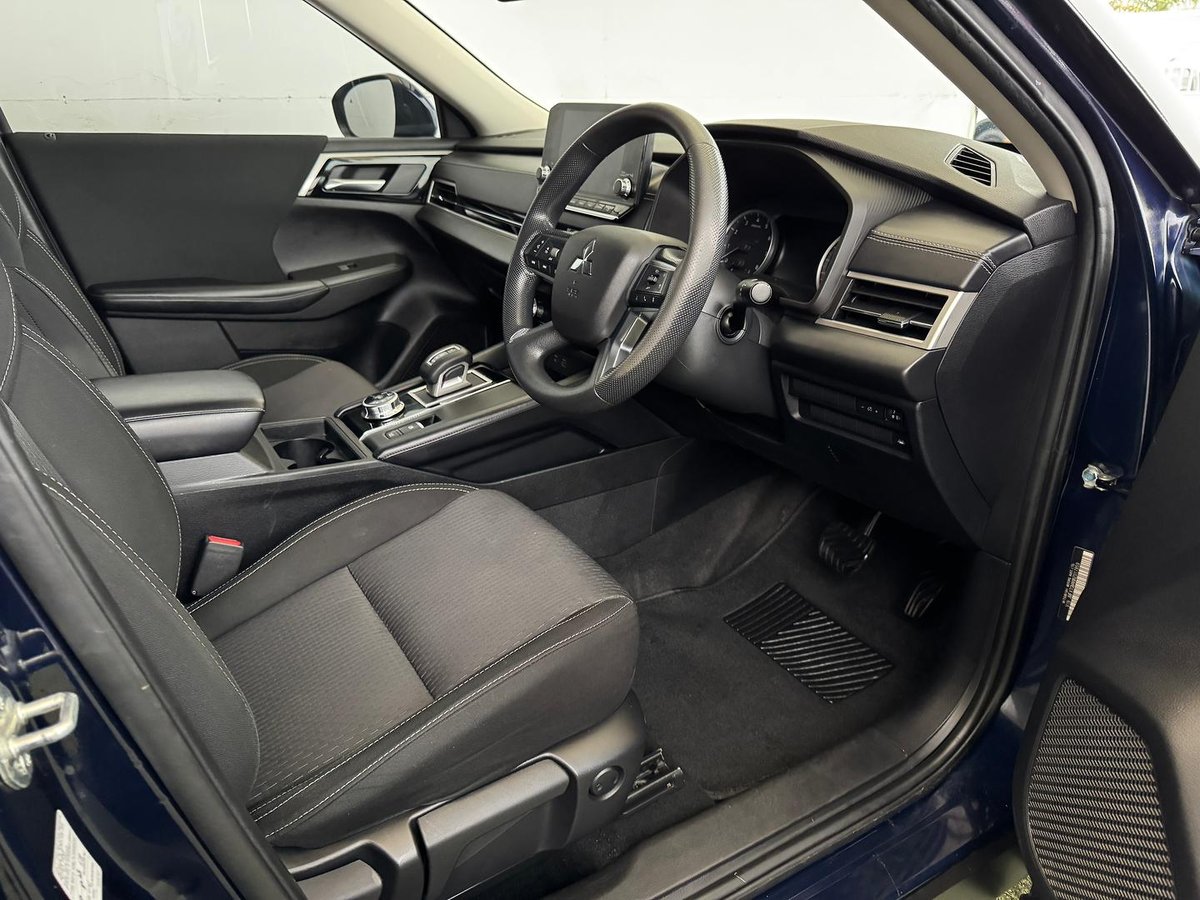 2022 Mitsubishi Outlander ES ZM MY22.5 image 13