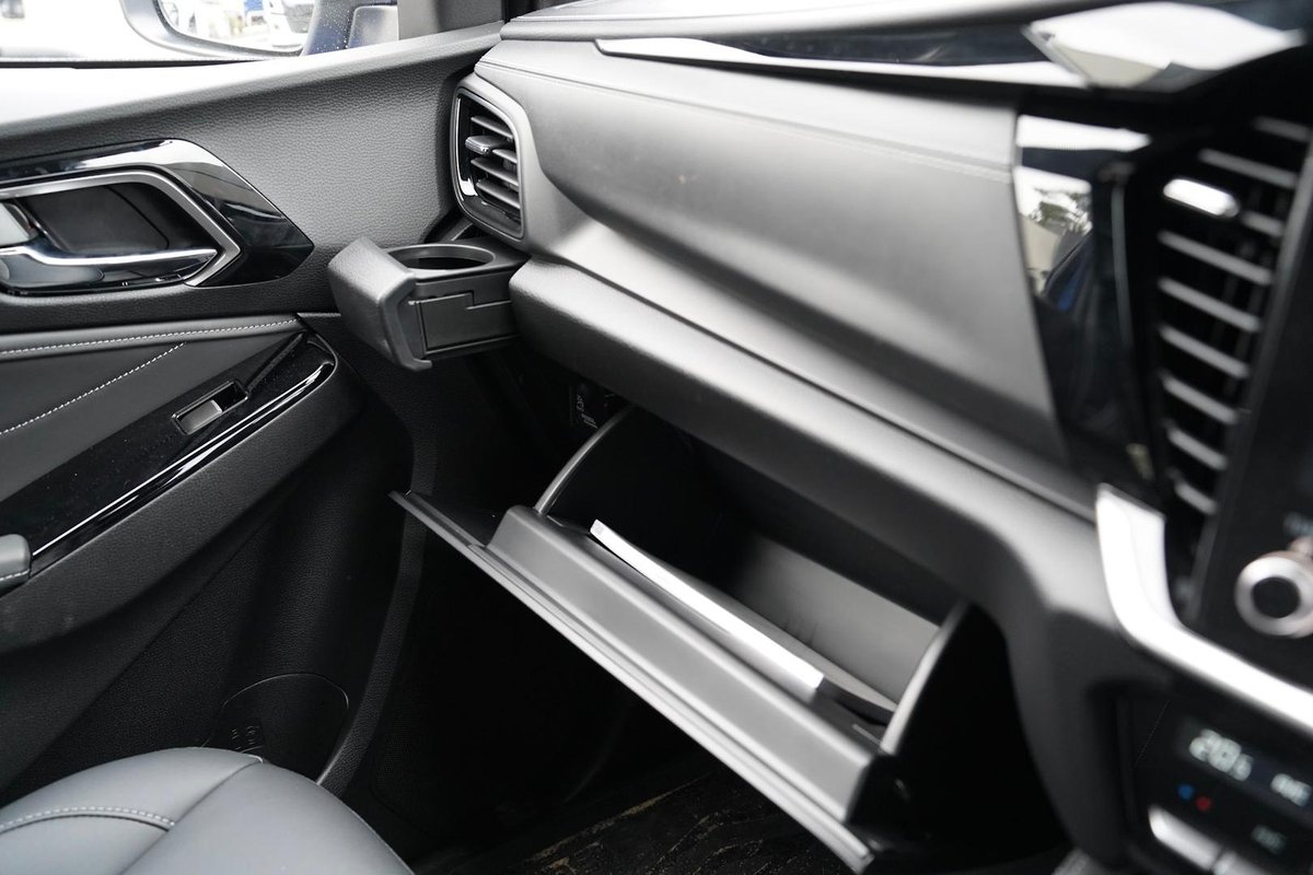 2025 Isuzu MU-X LS-T MY25.5 4X4 Dual Range image 19
