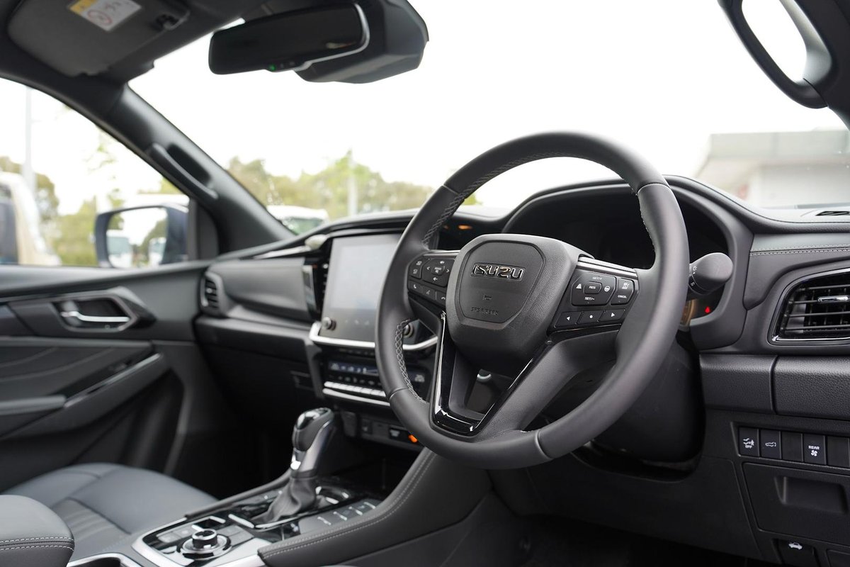 2025 Isuzu MU-X LS-T MY25.5 4X4 Dual Range image 10