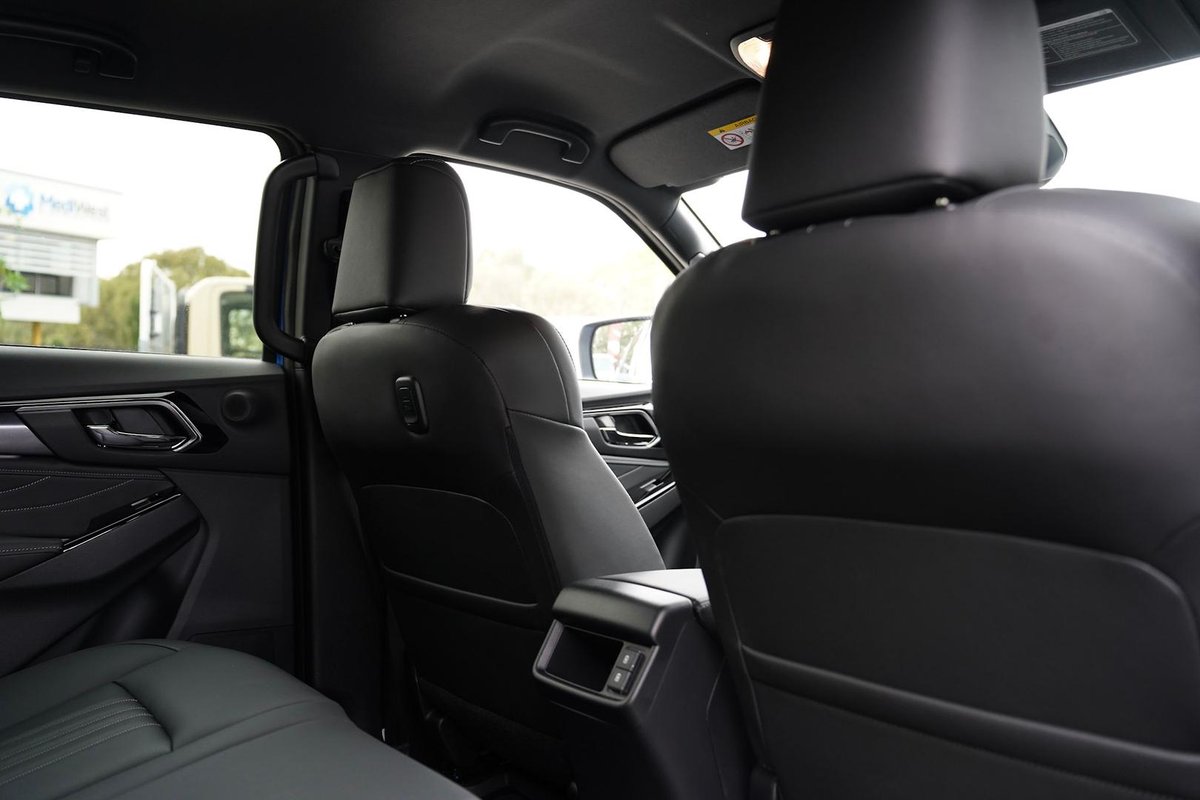 2025 Isuzu MU-X LS-T MY25.5 4X4 Dual Range image 23