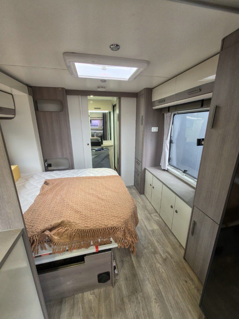 2022 JAYCO SILVERLINE 21.65-3.SL image 8
