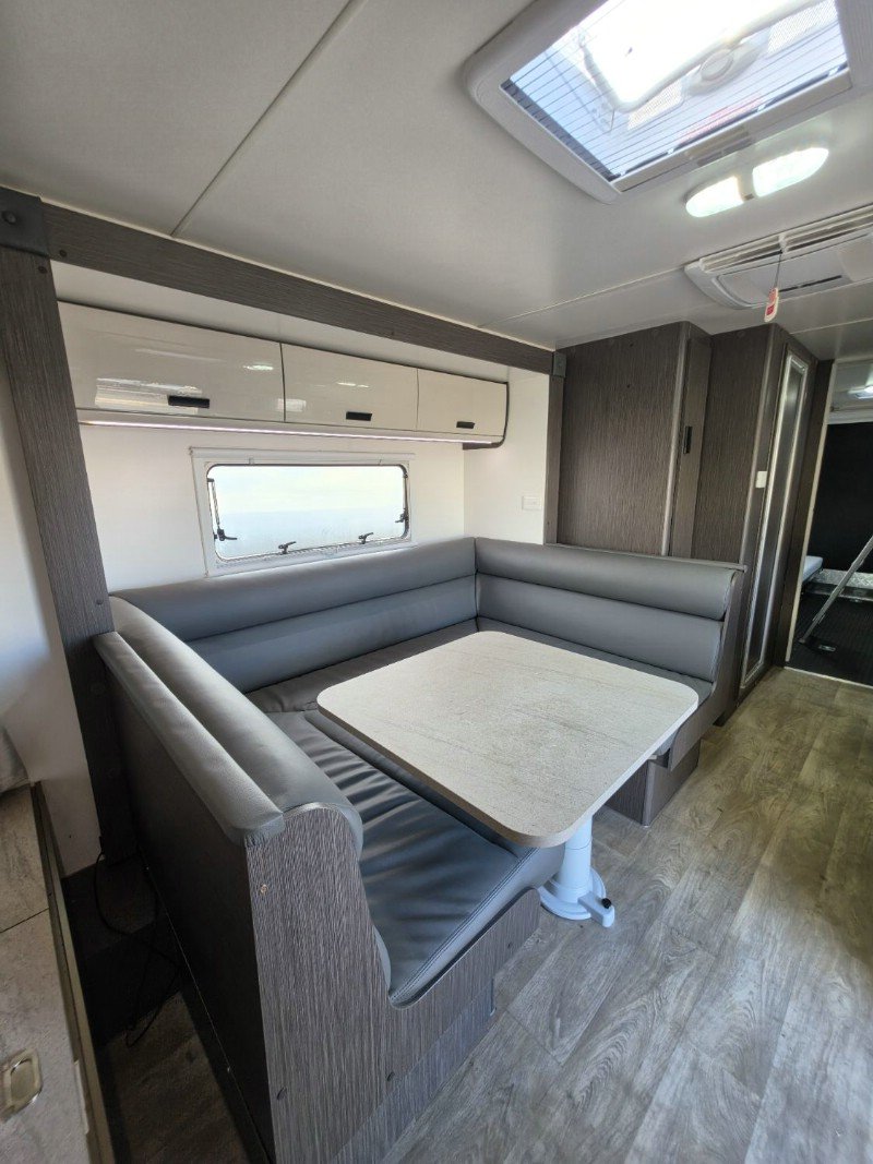 2022 JAYCO BASE STATION 23.73-6.OB image 13