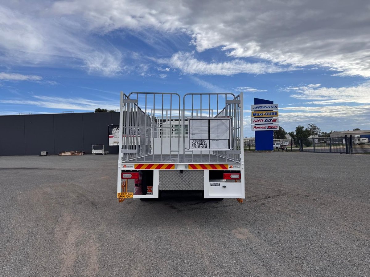 2025 Isuzu F Series FXY 260-355 AT R63 image 6