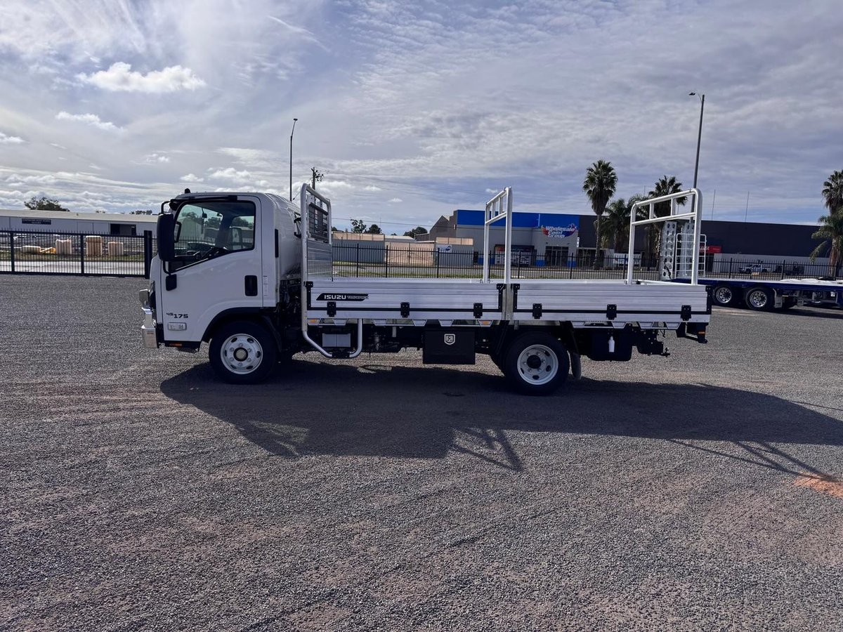 2026 Isuzu N Series Npr 45/65-175 Mt D34 Tradepack image 8