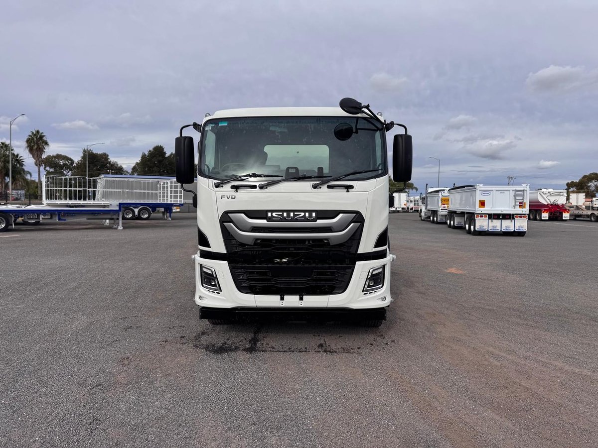 2025 Isuzu F Series Fvd 170-300 At R47 image 2