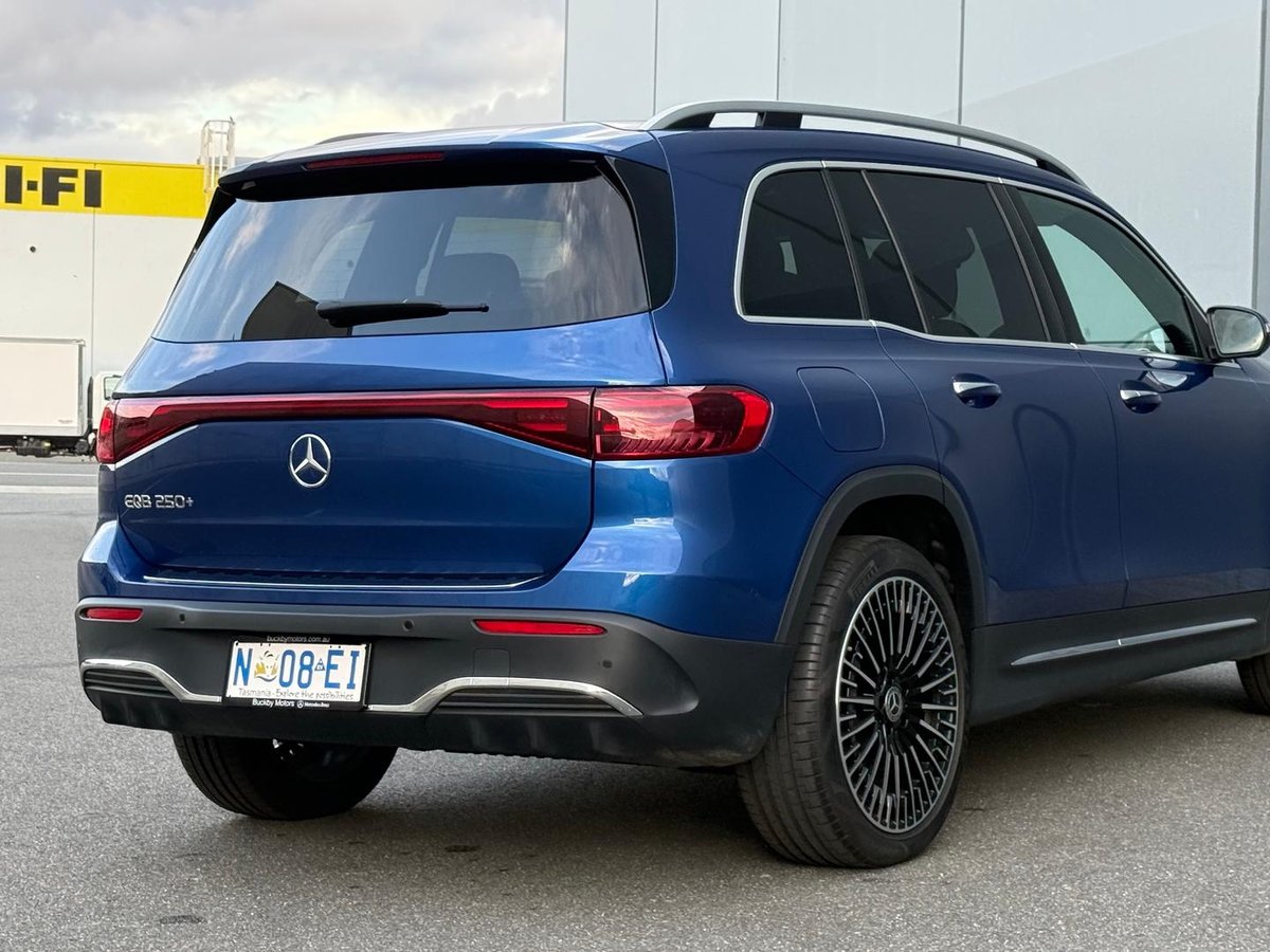 2025 Mercedes-Benz EQB 250+ X243 image 18