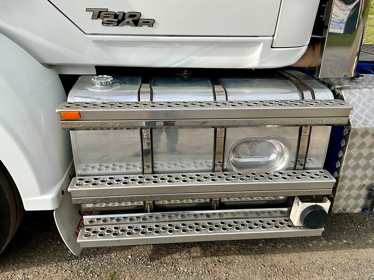 2018 Kenworth T610 SAR image 28