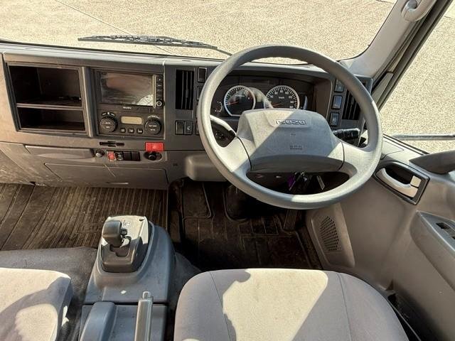 2019 Isuzu N Series Npr 45/55-155 image 12