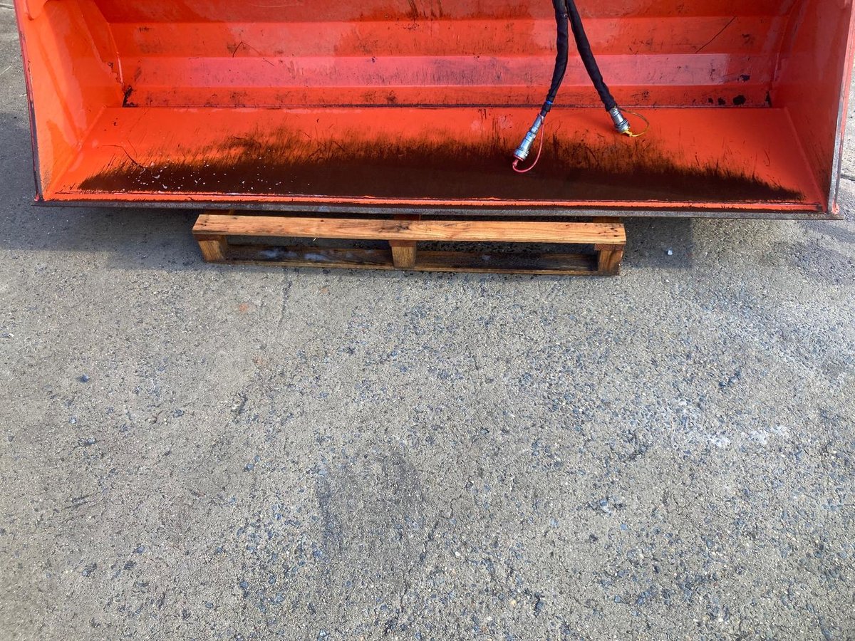Kubota Kkr 4In1 Bucket image 7