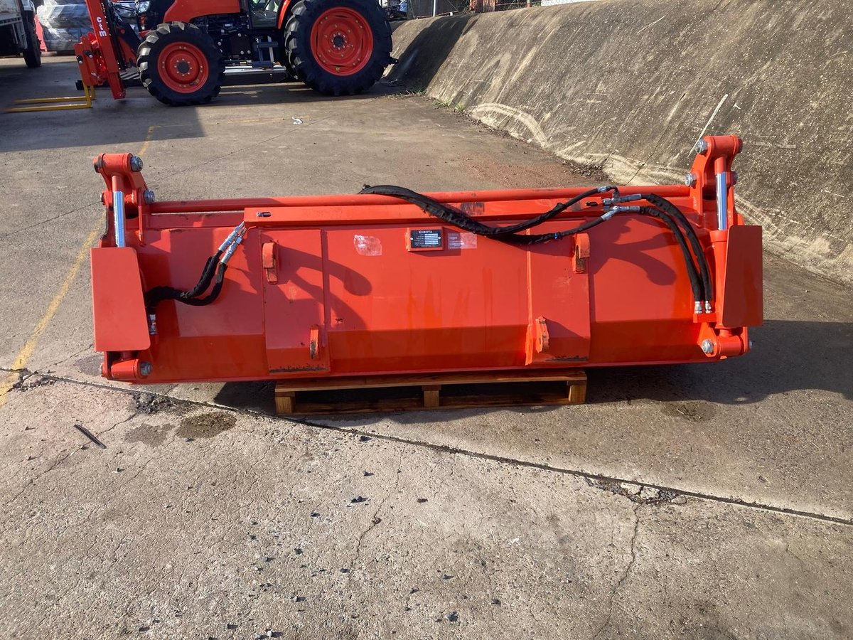 Kubota Kkr 4In1 Bucket image 4
