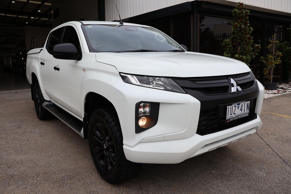 2022 Mitsubishi Triton