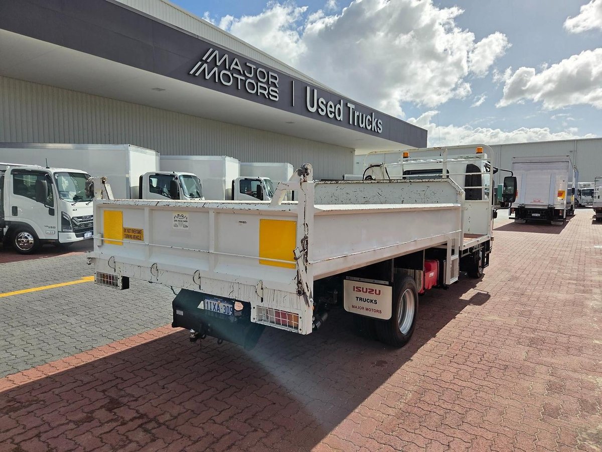 2016 Isuzu Npr 75-190  A.M.T Tipper And Crane image 17