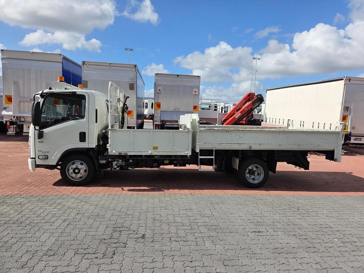 2016 Isuzu Npr 75-190  A.M.T Tipper And Crane image 28