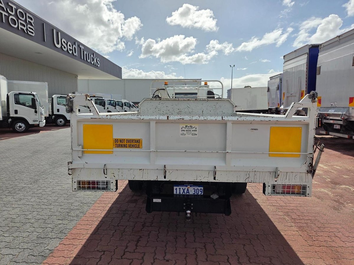 2016 Isuzu Npr 75-190  A.M.T Tipper And Crane image 7