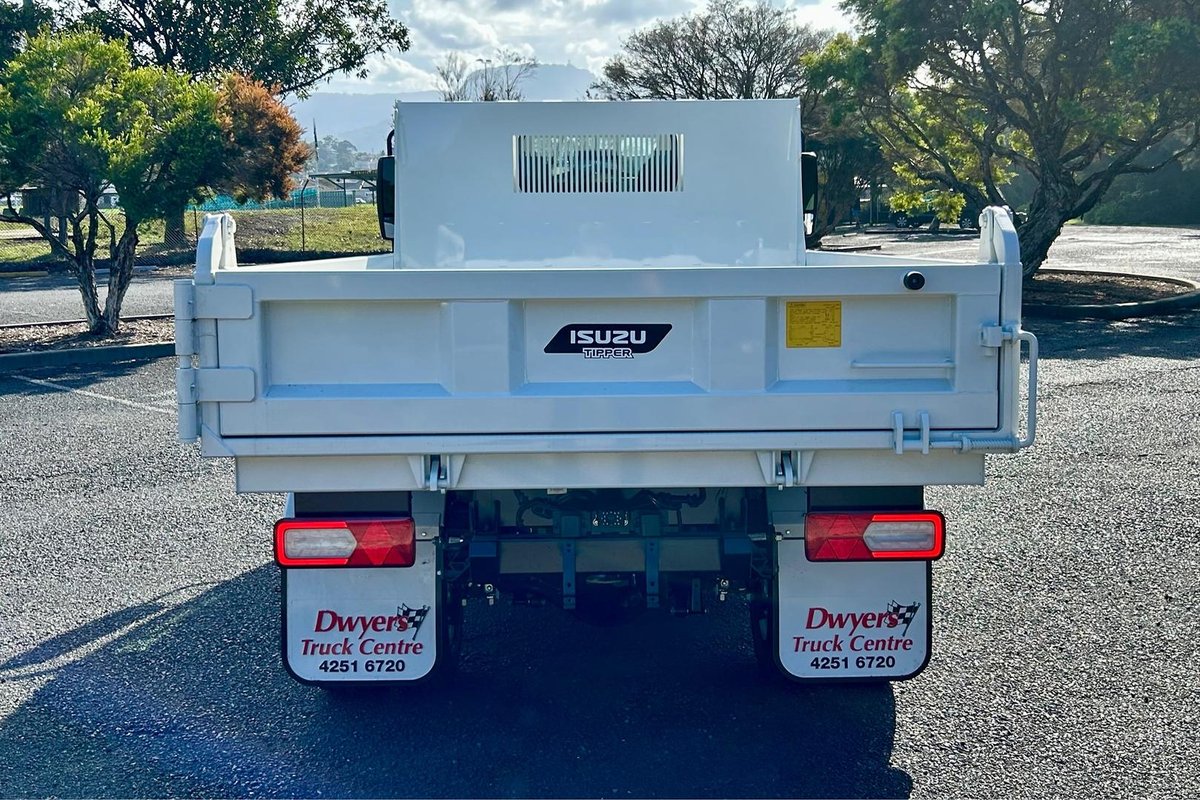 2026 Isuzu N Series NKR 62/45-150 DT D25 Tipper image 4