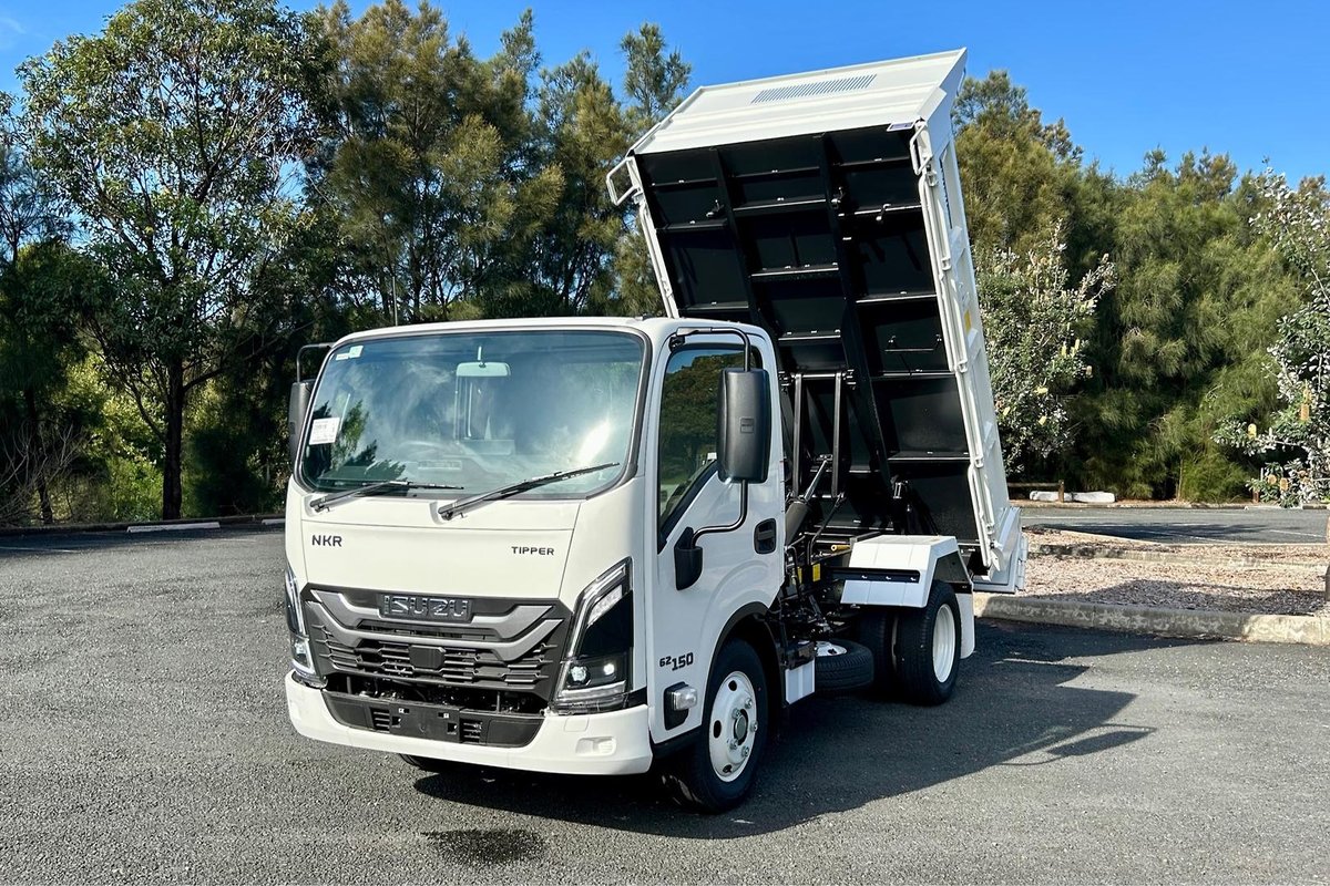 2026 Isuzu N Series NKR 62/45-150 DT D25 Tipper image 18