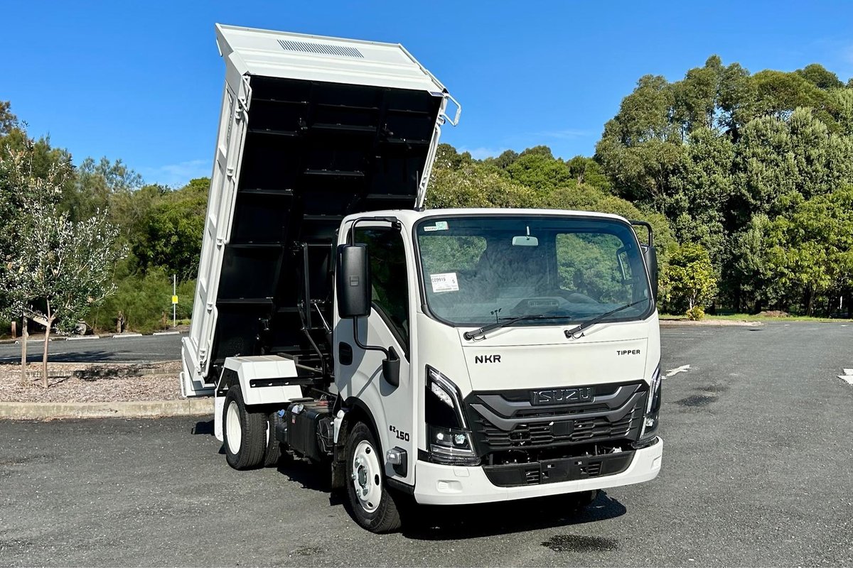 2026 Isuzu N Series NKR 62/45-150 DT D25 Tipper image 11