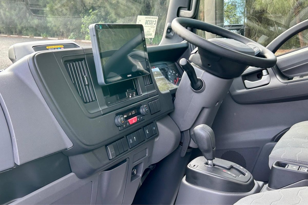 2026 Isuzu N Series NLR 45-150 DT D25 Traypack image 16