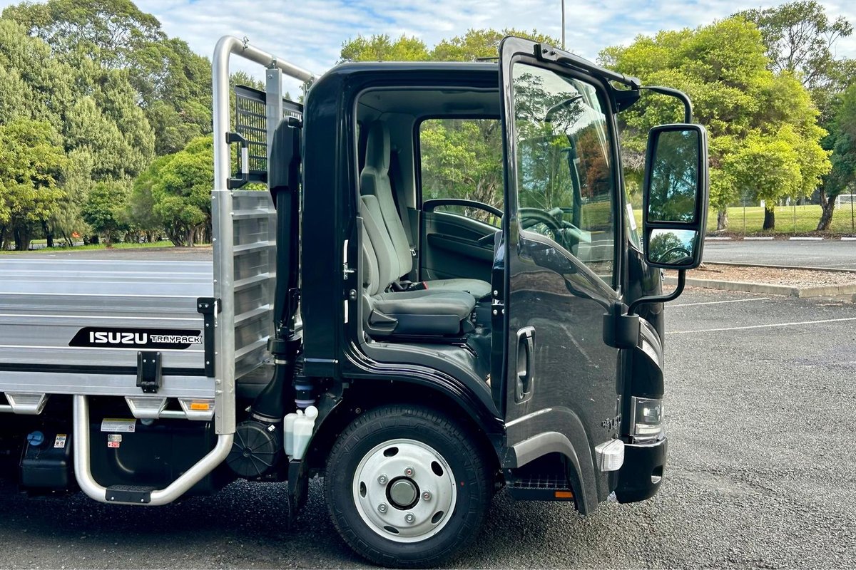 2026 Isuzu N Series NLR 45-150 DT D25 Traypack image 13