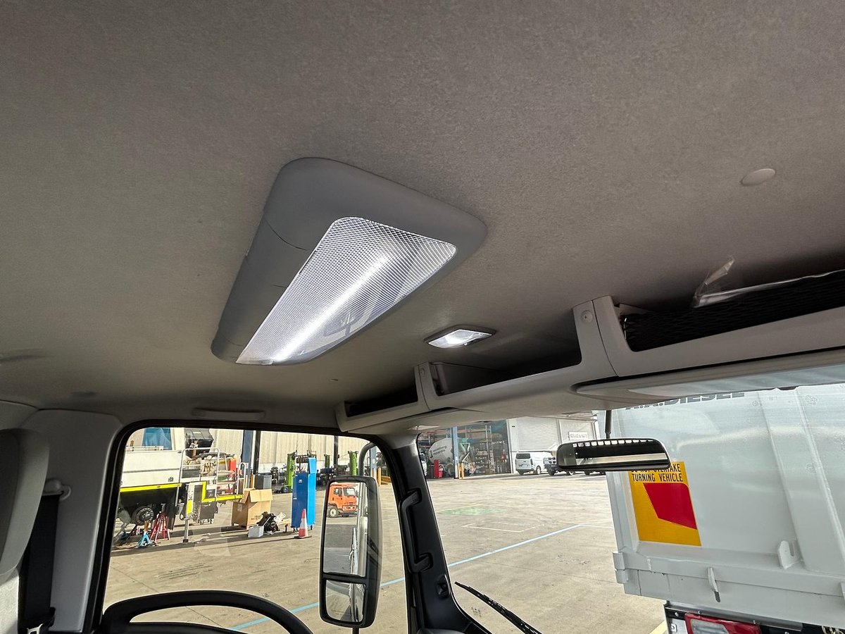 2026 Isuzu N Series Npr 45/65-175 Dt D34 Tradepack image 17