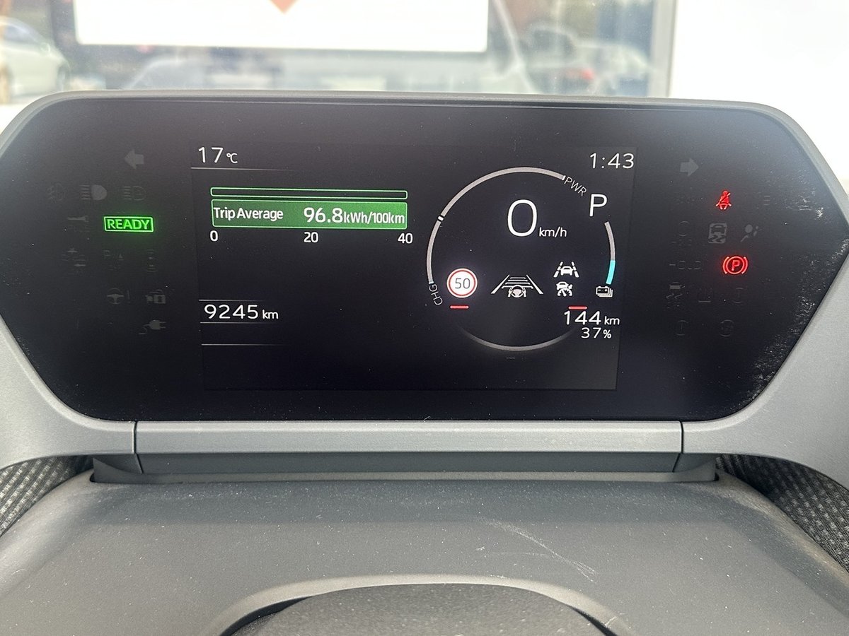 2024 Toyota BZ4X Standard AWD 71.4 kWh Li-ion batt Automatic Wagon image 10