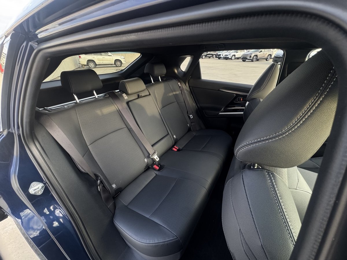 2024 Toyota BZ4X AWD YEAM15R image 11